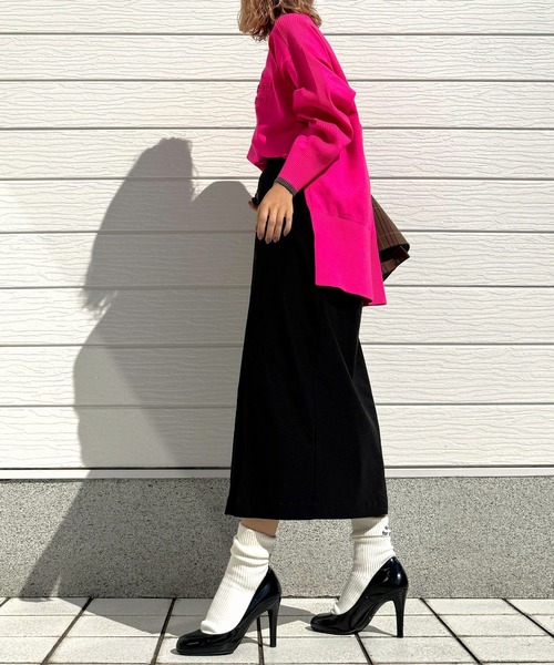 Q（キュー）の「エンボスロゴニット（ニット/セーター・レディース・ブラック/ベージュ/ピンク・MEDIUM）」の9枚目の写真