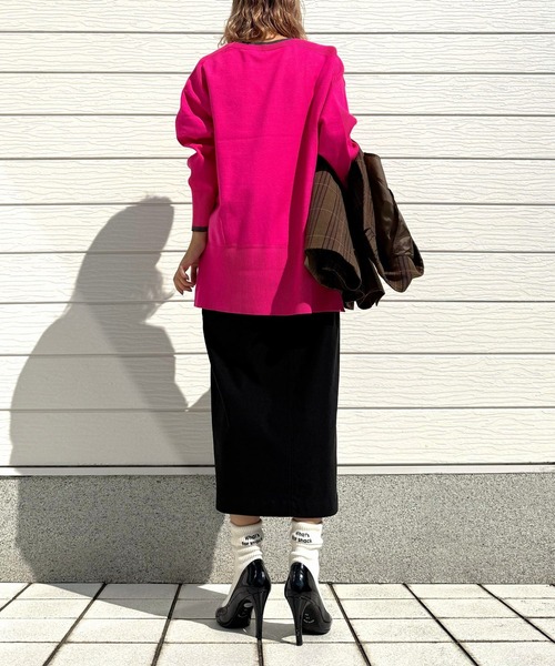 Q（キュー）の「エンボスロゴニット（ニット/セーター・レディース・ブラック/ベージュ/ピンク・MEDIUM）」の8枚目の写真