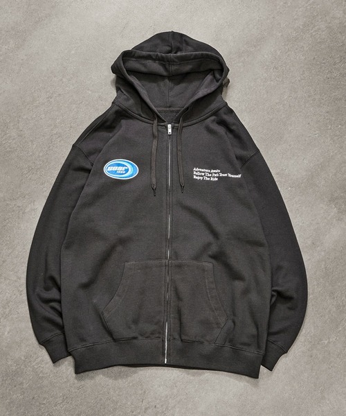 ROSE BUD（ローズバッド）の「PATCH EMBROIDERY ZIP HOODIE（パーカー・レディース・ライトグレー/ホワイト/チャコールグレー・ONE SIZE）」の2枚目の写真