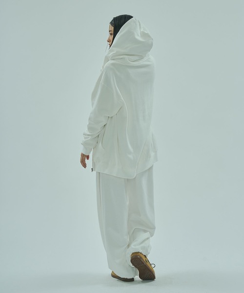 ROSE BUD（ローズバッド）の「PATCH EMBROIDERY ZIP HOODIE（パーカー・レディース・ライトグレー/ホワイト/チャコールグレー・ONE SIZE）」の7枚目の写真