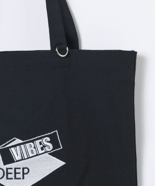 JEANASIS（ジーナシス）の「シシュウデザインロゴトート/607202（トートバッグ・レディース・ホワイト/ブラック・FREE）」の7枚目の写真