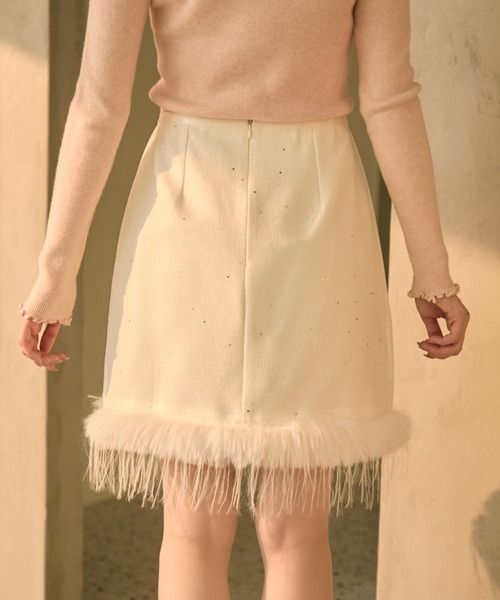 TITTY&CO.（ティティーアンドコー）の「ファー付きラメスカート