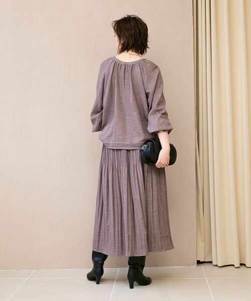 le.coeur blanc（ルクールブラン）の「ウールタッチ袖シャーリングブラウス（シャツ/ブラウス・レディース・ブラウン/チャコールグレー・38）」の6枚目の写真