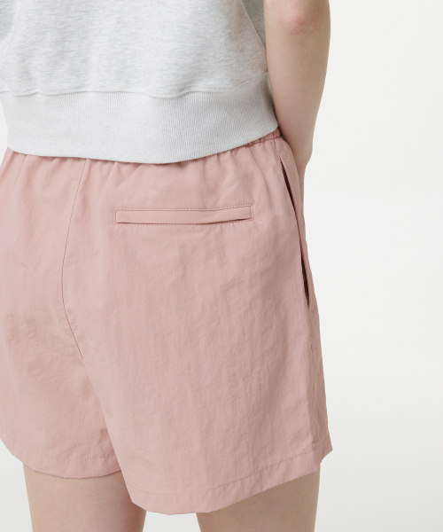 MUSINSA STANDARD WOMAN（ムシンサスタンダードウーマン）の「ウィメンズナイロンバンディングショーツ[インディアンピンク]（その他パンツ・レディース・その他・30/24/26/28）」の8枚目の写真