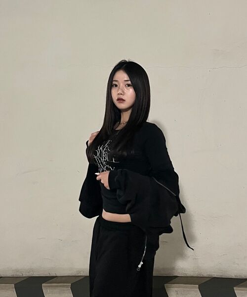 FANCY CLUB(ファンシークラブ)の「ウィメイクトラブルロングスリーブ (ブラック)_F25QB099(Tシャツ/カットソー・レディース・ブラック・FREE)」の8枚目の写真
