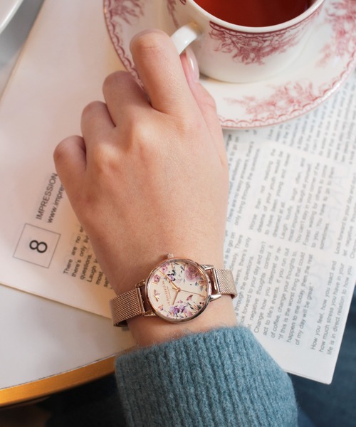OLIVIA BURTON(オリビアバートン)の「「OLIVIA BURTON/オリビアバートン」シグネチャー - 30mm イラストレイテッド フローラル ローズゴールド メッシュ(アナログ腕時計・レディース・ピンクゴールド・30mm)」の3枚目の写真