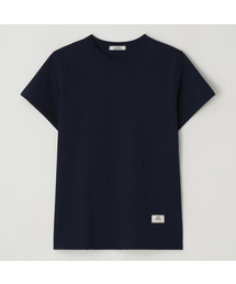R ESSENTIAL T-SHIRT