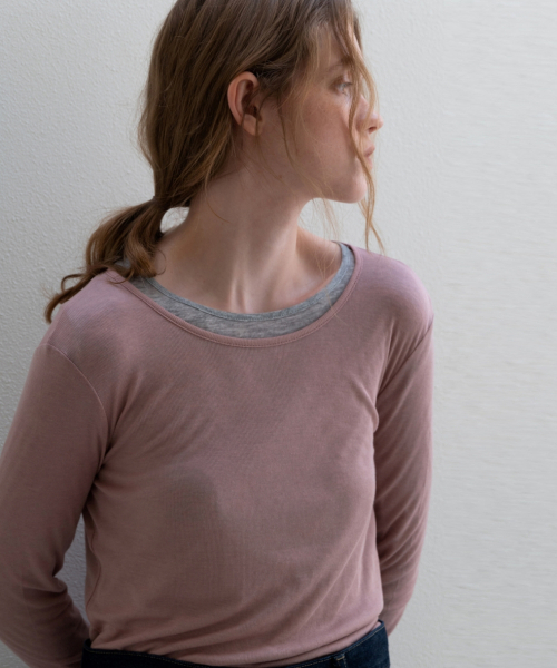 UNNOUT(アナウト)の「SOFT WOOL JERSEY T-SHIRT DUSTY PINK(Tシャツ/カットソー・レディース・その他・FREE)」の2枚目の写真