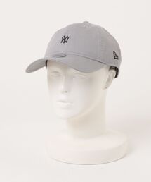and it_（アンドイット）の「NEWERA 9TWENTY MLB Mini Logo ニューヨーク・ヤンキース（キャップ）」