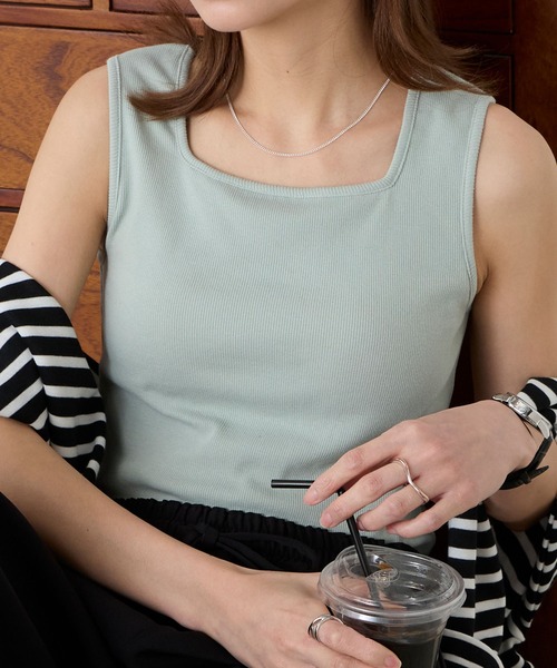 BONLECILL(ボンルシール)の「カップ付きスクエアネックタンクトップ(タンクトップ・レディース・モカ/ミント/オレンジ/ブラウン/レッド/ピンク/アイボリー/ブラック/チャコールグレー/ブルー・S/M/L/LL)」の6枚目の写真