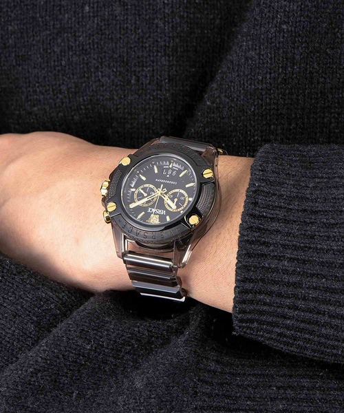 VERSACE（ヴェルサーチ）の「VERSACE/ヴェルサーチェ ICON ACTIVE 腕時計 VS-VE8P01125 メンズ（アナログ腕時計・メンズ・ブラック・FREE）」の2枚目の写真