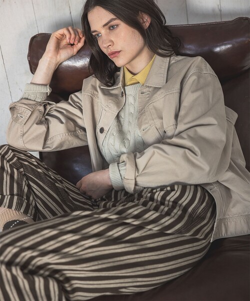 BEAMS PLUS(ビームスプラス)の「2 Pleats Relax Trousers Indian Oxford Stripe(その他パンツ・メンズ・ベージュ/ブラウン・L/S/M)」の7枚目の写真