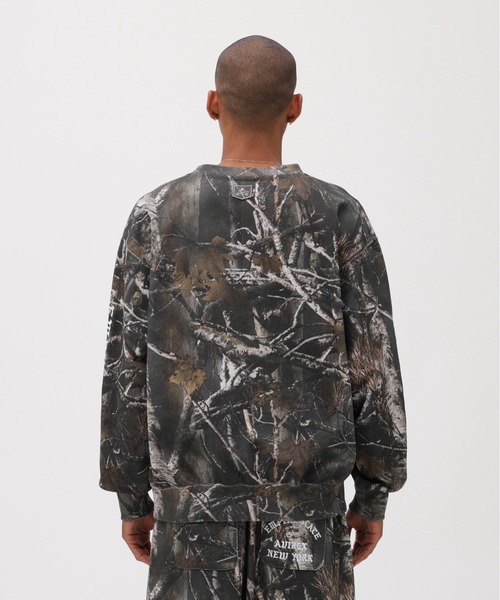 AVIREX(アヴィレックス)の「CREW NECK SWEAT "REAL TREE CAMO" / クルーネックスウェット リアルツリーカモ / AVIREX / アヴィレックス(スウェット・メンズ・ブラック/その他2・X-LARGE/LARGE/MEDIUM)」の5枚目の写真