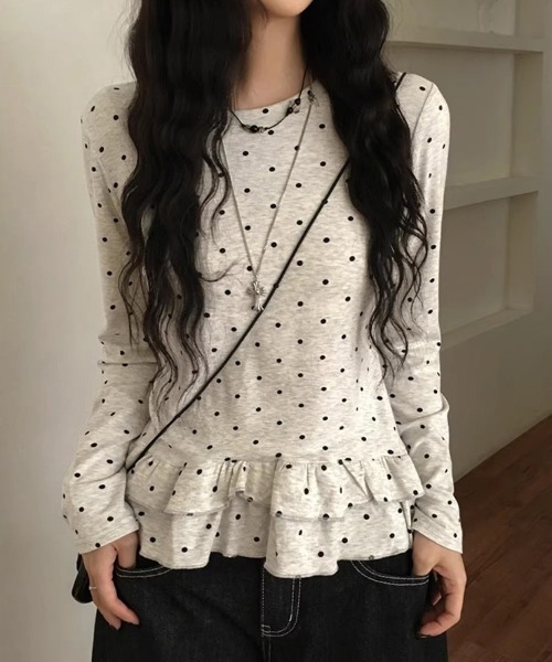 SallyLunn(サリーラン)の「ドット×フリルデザイントップス(Tシャツ/カットソー・レディース・ホワイト・LARGE/SMALL/MEDIUM)」の1枚目の写真