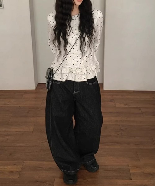 SallyLunn(サリーラン)の「ドット×フリルデザイントップス(Tシャツ/カットソー・レディース・ホワイト・LARGE/SMALL/MEDIUM)」の5枚目の写真