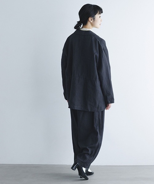 studio CLIP（スタディオクリップ）の「《natural by clip》フレンチリネンジャケット×パンツ[プチサイズあり]（スーツセット・レディース・ブラック/ベージュ・FREE/PF）」の3枚目の写真