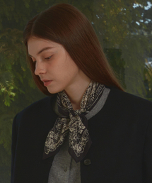 WHITE PROJECT（ホワイトプロジェクト）の「[ギフトボックス]_FLORISシルクスカーフ_ブラック（バンダナ/スカーフ）」