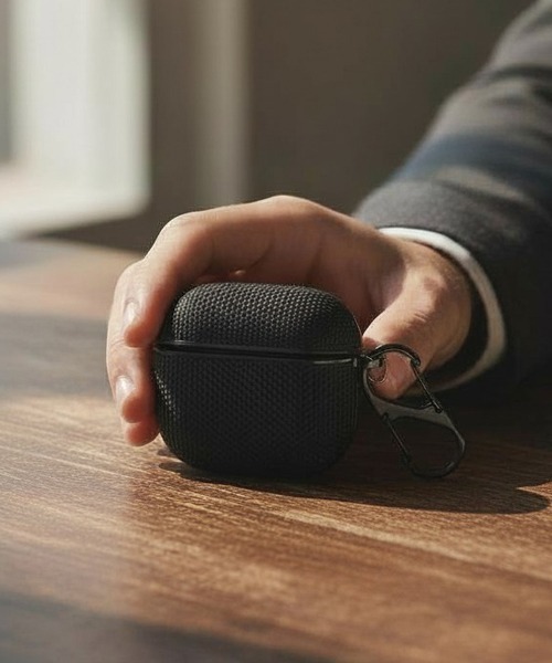 Fun & Daily（ファンアンドデイリー）の「Nylon Woven AirPods4 Case / エアポッズ４（ヘッドフォン/イヤホン・メンズ・ネイビー/グレー/ブラック/カーキ・FREE）」の2枚目の写真