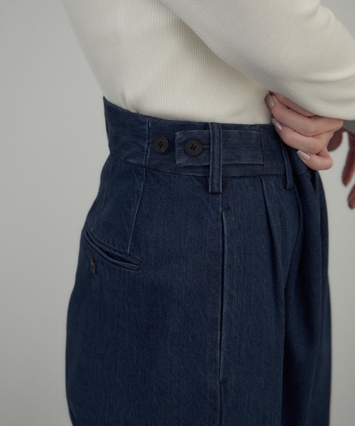 SALON adam et rope'（サロン アダム エ ロペ）の「デニムSTYLE UP TACK PANTS（デニムパンツ・レディース・ブルー系その他2・M/S）」の13枚目の写真