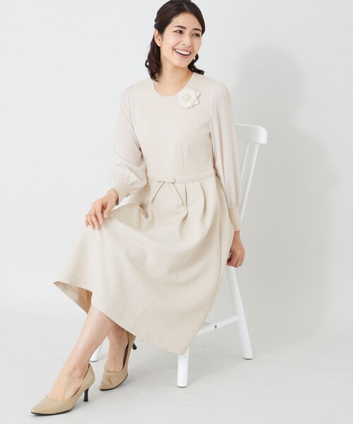 TO BE CHIC(トゥー ビー シック)の「ふくれジャカード ニットコンビドレス(ワンピース・レディース・ベージュ/ブラック・40/42)」の5枚目の写真