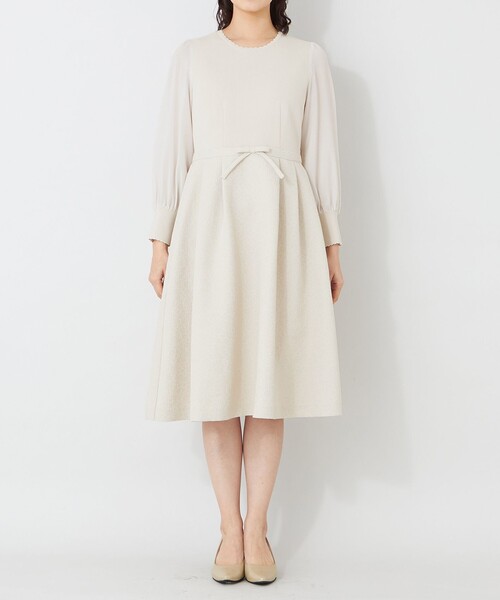 TO BE CHIC(トゥー ビー シック)の「ふくれジャカード ニットコンビドレス(ワンピース・レディース・ベージュ/ブラック・40/42)」の6枚目の写真