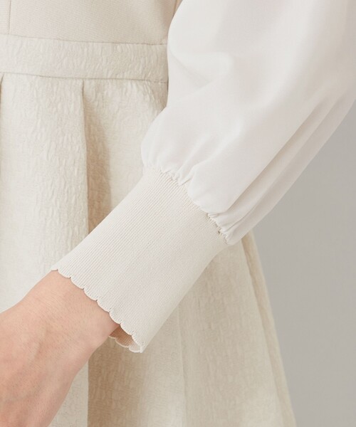 TO BE CHIC(トゥー ビー シック)の「ふくれジャカード ニットコンビドレス(ワンピース・レディース・ベージュ/ブラック・40/42)」の10枚目の写真