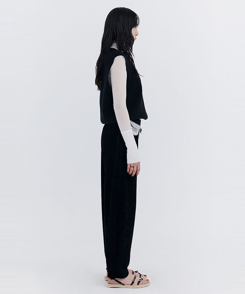 WNDERKAMMER(ブンダーカンマー)の「ダメージニットベスト_ブラック(ベスト・レディース・その他・ONE SIZE)」の2枚目の写真