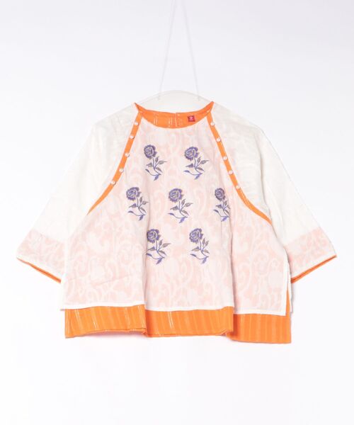 チャイハネ(チャイハネ)の「【チャイハネ】ペティナ刺繍トップス(その他トップス・レディース・ブラック/ホワイト/ブルー・FREE)」の1枚目の写真