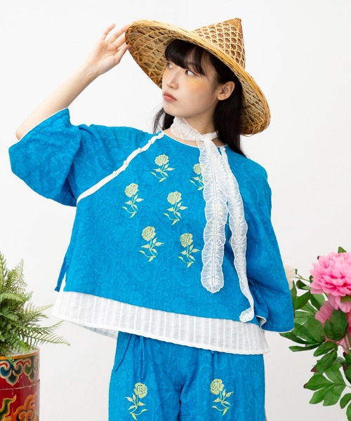 チャイハネ(チャイハネ)の「【チャイハネ】ペティナ刺繍トップス(その他トップス・レディース・ブラック/ホワイト/ブルー・FREE)」の15枚目の写真