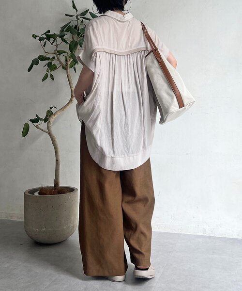 un dix cors（アンディコール）の「【SNSで話題！】【待望の再入荷！】麻調シアーバックテープシャツ（シャツ/ブラウス・レディース・チャコールグレー/ブルー/アイボリー・FREE）」の6枚目の写真