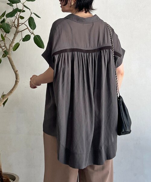 un dix cors（アンディコール）の「【SNSで話題！】【待望の再入荷！】麻調シアーバックテープシャツ（シャツ/ブラウス・レディース・チャコールグレー/ブルー/アイボリー・FREE）」の7枚目の写真