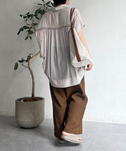 un dix cors（アンディコール）の「【SNSで話題！】【待望の再入荷！】麻調シアーバックテープシャツ（シャツ/ブラウス・レディース・チャコールグレー/ブルー/アイボリー・FREE）」の15枚目の写真