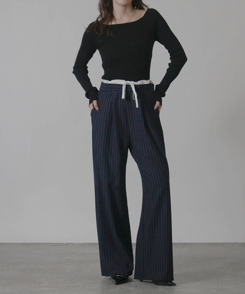 Social GIRL(ソーシャルガール)の「2026SS デコルテリブトップス 長袖トップス(Tシャツ/カットソー・レディース・ネイビー/グレー/オフホワイト/ブラック・M)」の5枚目の写真