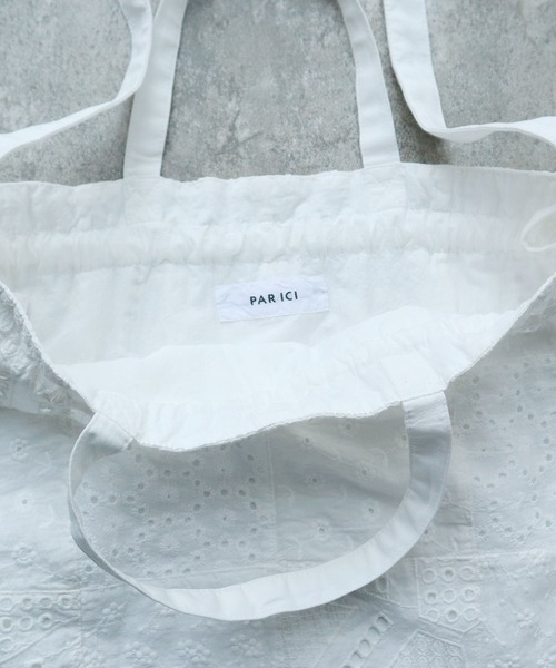 PAR ICI（パーリッシィ）の「【WEB限定】パッチワーク刺繍 巾着バッグ（ショルダーバッグ・レディース・ホワイト・FREE）」の14枚目の写真