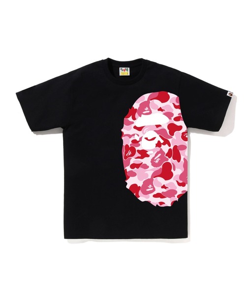 A BATHING APE(アベイシングエイプ)の「ABC CAMO SIDE BIG APE HEAD TEE(Tシャツ/カットソー・メンズ・ホワイト×グリーン/ブラック×グリーン/ホワイト×ブルー/ブラック×ブルー/ブラック×ピンク/ホワイト×ピンク・LARGE/SMALL/MEDIUM/XXX-LARGE/X-LARGE/XX-LARGE)」の6枚目の写真