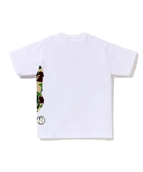 A BATHING APE(アベイシングエイプ)の「ABC CAMO SIDE BIG APE HEAD TEE(Tシャツ/カットソー・メンズ・ホワイト×グリーン/ブラック×グリーン/ホワイト×ブルー/ブラック×ブルー/ブラック×ピンク/ホワイト×ピンク・LARGE/SMALL/MEDIUM/XXX-LARGE/X-LARGE/XX-LARGE)」の7枚目の写真
