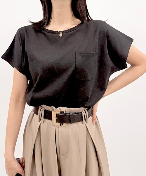 CLOTHY(クロシィ)の「【シンプルが、いちばん強い】TC天竺ポケ付ドルマンT(Tシャツ/カットソー・レディース・チャコールグレー/オフホワイト/ブラック/ベージュ・MEDIUM)」の20枚目の写真