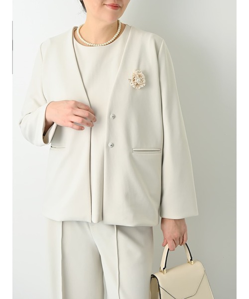 Brown&Street(ブラウンアンドストリート)の「【Refine】 Vネックノーカラージャケット(ノーカラージャケット・レディース・ナチュラル/ブラック・FREE)」の1枚目の写真