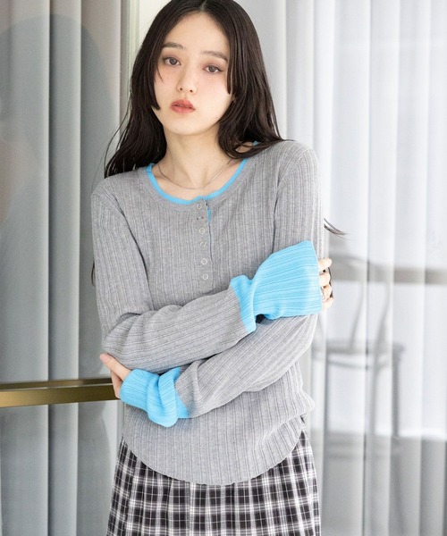 RAGEBLUE（レイジブルー）の「バイカラーヘンリーニット（ニット/セーター・レディース・アイボリー/グレー/ネイビー・FREE）」の3枚目の写真