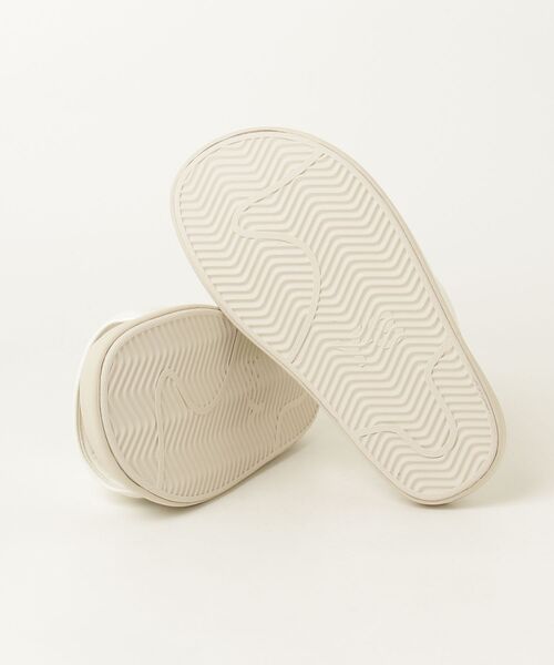 Y-3(ワイスリー)の「Y-3 SLIDE(サンダル・メンズ・ホワイト・22.5cm/23.5cm/24.5cm/25.5cm/26.5cm/27.5cm/28.5cm/29.5cm)」の2枚目の写真