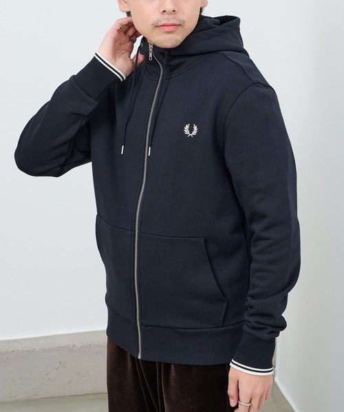 FRED PERRY(フレッドペリー)の「【FRED PERRY】HOODED ZIP THROUGH SWEATSHIRT J7536(パーカー・メンズ・ネイビー/カーキ/ブラック・S/XL/L/M)」の16枚目の写真