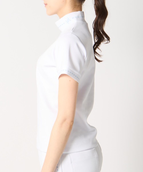 marie claire（マリ・クレール）の「【marie claire:マリ.クレール】レディースストレッチ半袖モックネックシャツ　ゴルフ（シャツ/ブラウス・レディース・ホワイト/ブルー/ブラック・MEDIUM/XX-LARGE/X-LARGE/LARGE）」の5枚目の写真