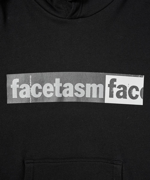 FACETASM(ファセッタズム)の「FACETASM x NEW ERA LOGO HOODIE(パーカー・メンズ・ブラック・XL/L/M)」の4枚目の写真