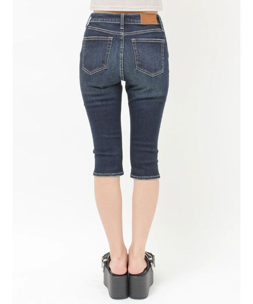 EVRIS(エヴリス)の「カプリデニムパンツ(デニムパンツ・レディース・インディゴブルー/ブラック・SMALL/MEDIUM)」の11枚目の写真