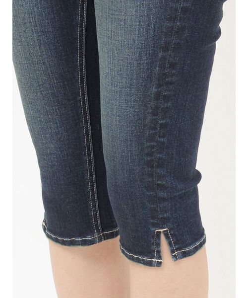 EVRIS(エヴリス)の「カプリデニムパンツ(デニムパンツ・レディース・インディゴブルー/ブラック・SMALL/MEDIUM)」の15枚目の写真