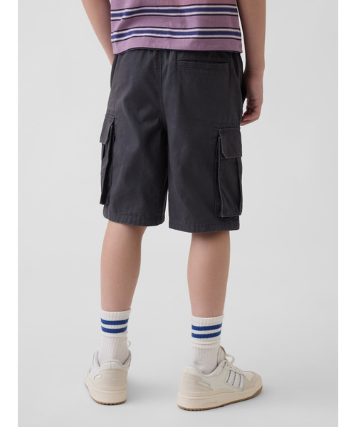 GAP(ギャップ)の「リラックスフィット イージーウエスト カーゴ ショートパンツ (キッズ)(カーゴパンツ・キッズ・ベージュ/チャコールグレー/グリーン・110cm/120cm/130cm/140cm/150cm/160cm)」の16枚目の写真