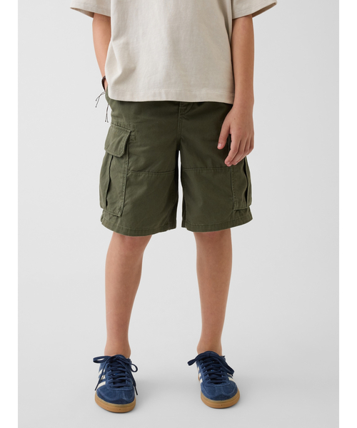 GAP(ギャップ)の「リラックスフィット イージーウエスト カーゴ ショートパンツ (キッズ)(カーゴパンツ・キッズ・ベージュ/チャコールグレー/グリーン・110cm/120cm/130cm/140cm/150cm/160cm)」の3枚目の写真