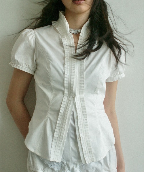 igi(イジ)の「PUFF FRILL BLOUSE / パフスリーブフリルブラウス(シャツ/ブラウス・レディース・ベージュ/ホワイト/ミント・FREE)」の2枚目の写真