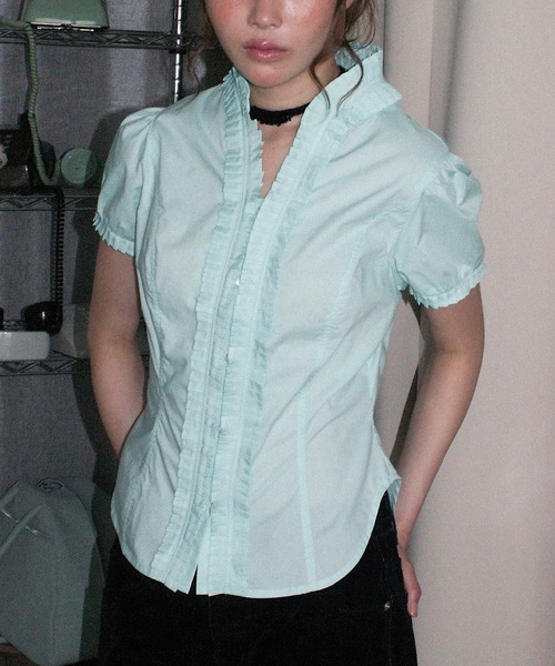 igi(イジ)の「PUFF FRILL BLOUSE / パフスリーブフリルブラウス(シャツ/ブラウス・レディース・ベージュ/ホワイト/ミント・FREE)」の3枚目の写真