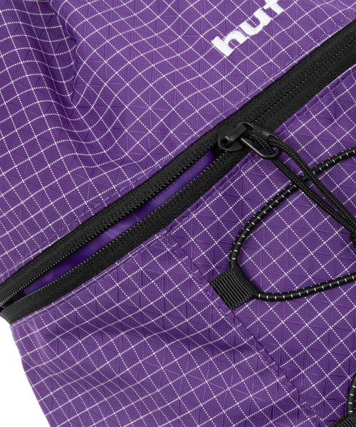 HUF(ハフ)の「HUF eightynine RIPSTOP KNAPSACK(バックパック/リュック・メンズ・パープル/ブラック・O/S)」の17枚目の写真